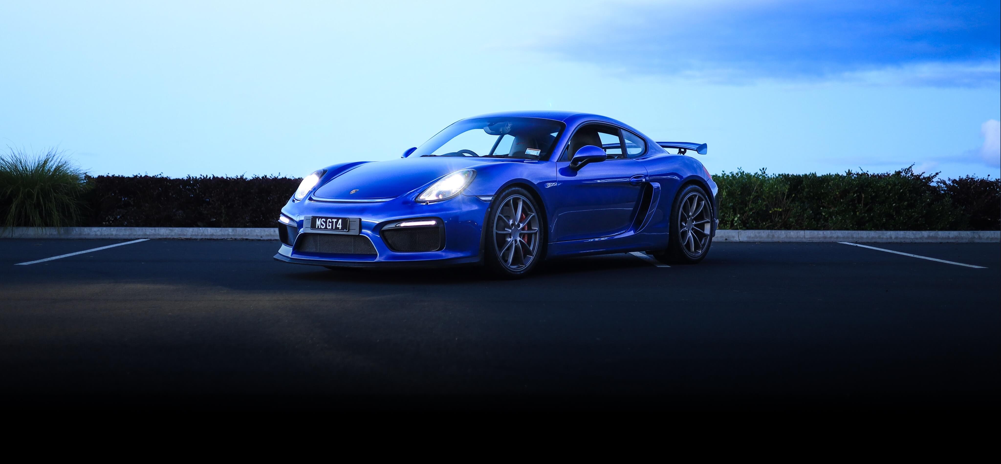 Porsche Cayman GT4